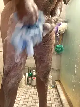 Snapshot of Looneytunes12345 chatting on 8, 11, 2025 Looneytunes12345 online show from 8, 11, 2025