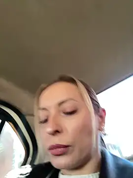 Diamond Bunny  online show from 10, 2, 2026