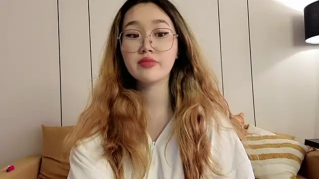 Jennatyan online show from 17, 4, 2026