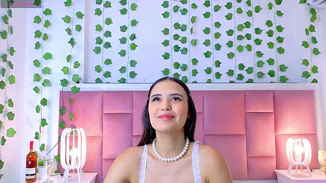 Snapshot of kaily_sweet1 chatting on 11, 7, 2026 kaily sweet1 online show from 11, 7, 2026
