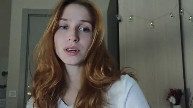Snapshot of Mary_Av chatting on 23, 9, 2025 Mary Av online show from 23, 9, 2025