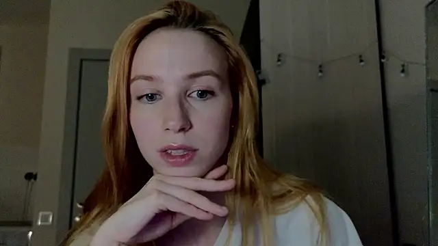 Snapshot of Mary_Av chatting on 7, 6, 2026 Mary Av online show from 7, 6, 2026