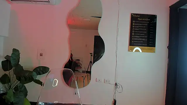 Milanxht online show from 5, 12, 2025