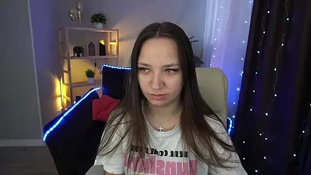 ElysLunar online show from 3, 1, 2025