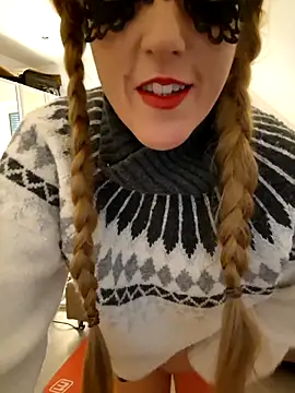 Hexe12346 online show from 16, 11, 2025