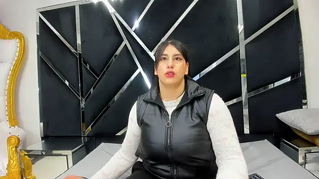 Criistaal  online show from 24, 5, 2026