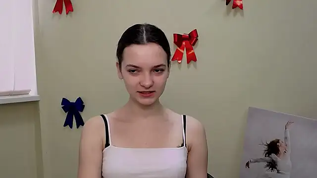  SusieSu  online show from 21, 2, 2025