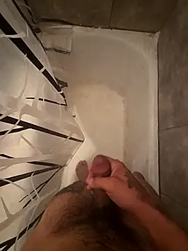 Snapshot of fundick132 chatting on 18, 11, 2025 fundick132 online show from 18, 11, 2025