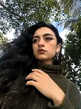 Lila Desiree online show from 2, 2, 2026