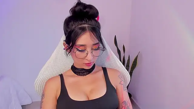 Snapshot of Eileenford_ chatting on 26, 2, 2025 Eileenford online show from 26, 2, 2025