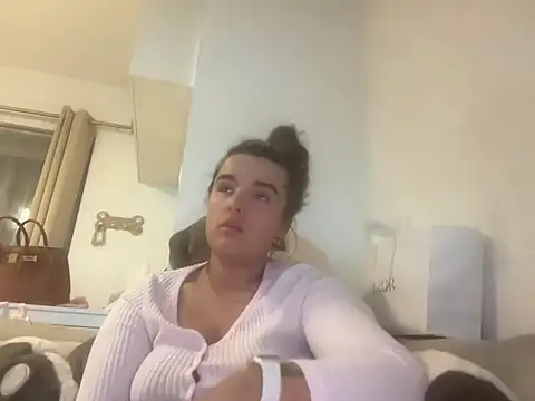 maisiesmithx online show from 19, 10, 2025