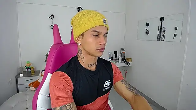 Snapshot of Leonard_Price chatting on 12, 9, 2025 Leonard Price online show from 12, 9, 2025