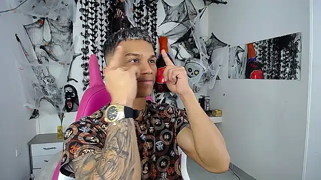 Snapshot of Leonard_Price chatting on 7, 11, 2025 Leonard Price online show from 7, 11, 2025