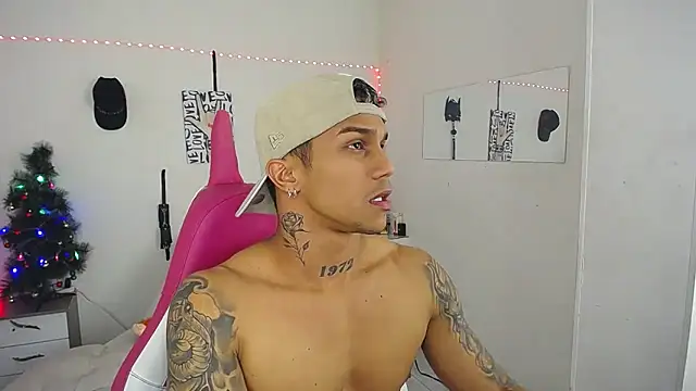 Snapshot of Leonard_Price chatting on 30, 11, 2025 Leonard Price online show from 30, 11, 2025