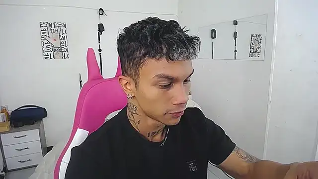 Snapshot of Leonard_Price chatting on 11, 1, 2026 Leonard Price online show from 11, 1, 2026