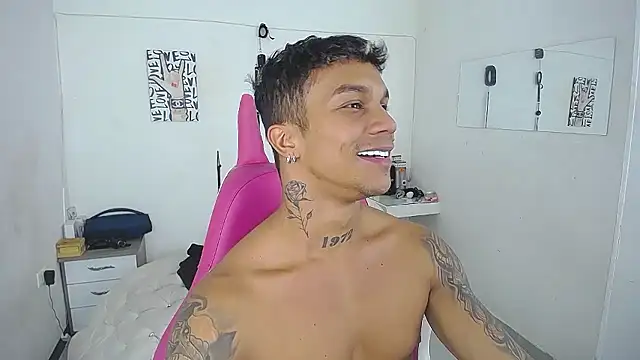 Snapshot of Leonard_Price chatting on 13, 1, 2026 Leonard Price online show from 13, 1, 2026