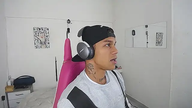 Snapshot of Leonard_Price chatting on 14, 1, 2026 Leonard Price online show from 14, 1, 2026