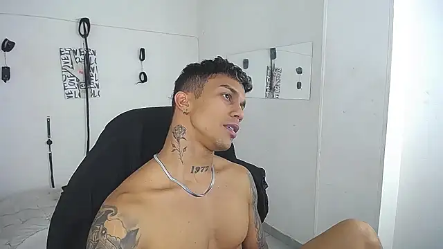 Snapshot of Leonard_Price chatting on 2, 2, 2026 Leonard Price online show from 2, 2, 2026