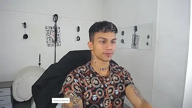 Snapshot of Leonard_Price chatting on 6, 2, 2026 Leonard Price online show from 6, 2, 2026