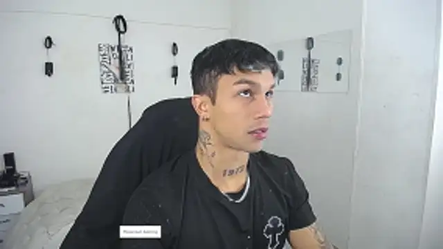 Snapshot of Leonard_Price chatting on 23, 2, 2026 Leonard Price online show from 23, 2, 2026