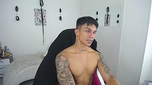 Snapshot of Leonard_Price chatting on 10, 3, 2026 Leonard Price online show from 10, 3, 2026