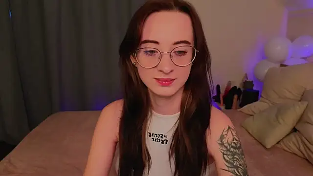 Dark Lola  online show from 21, 2, 2025