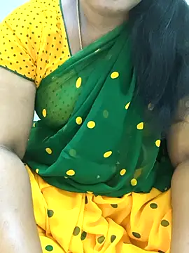 Snapshot of MaaliiiPonuTamil chatting on 20, 6, 2026 MaaliiiPonuTamil online show from 20, 6, 2026