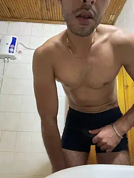 Snapshot of diege72 chatting on 27, 10, 2025 diege72 online show from 27, 10, 2025