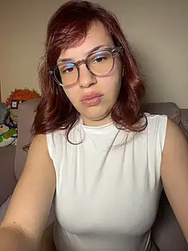 Snapshot of AgnesCampp chatting on 4, 5, 2026 AgnesCampp online show from 4, 5, 2026