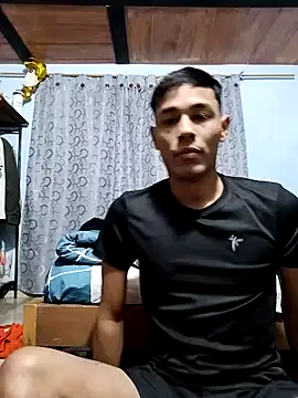 Snapshot of SexyNicoHotxx chatting on 4, 1, 2025 SexyNicoHotxx online show from 4, 1, 2025