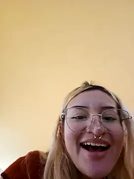 Snapshot of sadnessgyall chatting on 16, 2, 2025 sadnessgyall online show from 16, 2, 2025