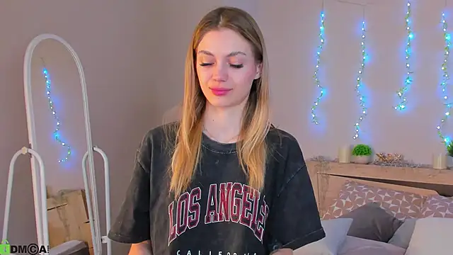 Cherry Price online show from 22, 4, 2026