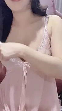 nenechuchu online show from 17, 9, 2025