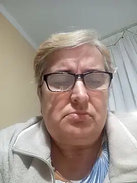 Snapshot of Sonya5156 chatting on 8, 1, 2025 Sonya5156 online show from 8, 1, 2025