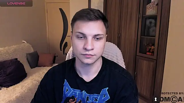 handsome guy01 online show from 5, 11, 2025