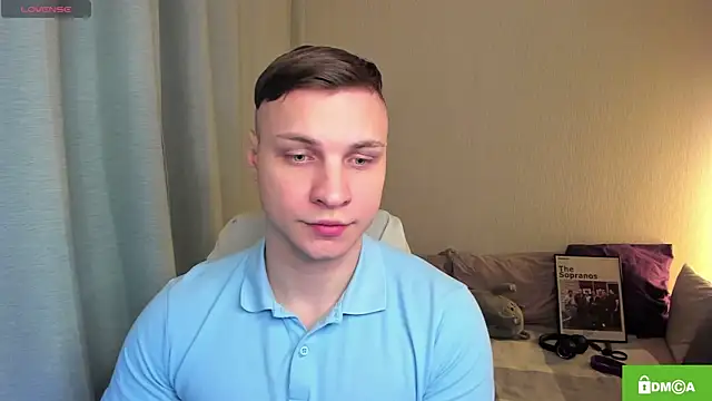 handsome guy01 online show from 15, 4, 2026