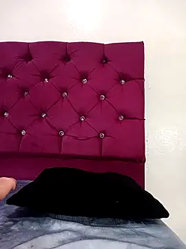 tiffany Bitch online show from 7, 3, 2026