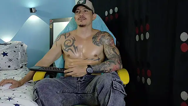Snapshot of Alex_motta chatting on 12, 7, 2026 Alex motta online show from 12, 7, 2026