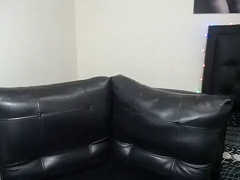 Snapshot of OLIVIAMISSY_02 chatting on 5, 12, 2024 OLIVIAMISSY 02 online show from 5, 12, 2024