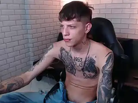 Snapshot of Adam_hard_ chatting on 7, 1, 2025 Adam hard online show from 7, 1, 2025