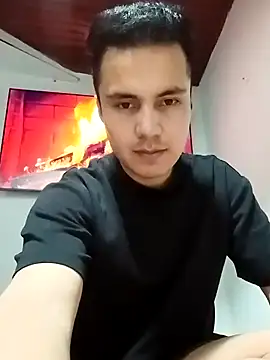 Axel11Luna online show from 8, 4, 2026