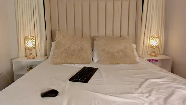 Snapshot of Aliison_Smith chatting on 22, 7, 2026 Aliison Smith online show from 22, 7, 2026