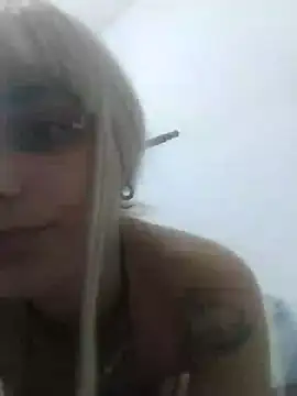 Luci foxx online show from 3, 10, 2025