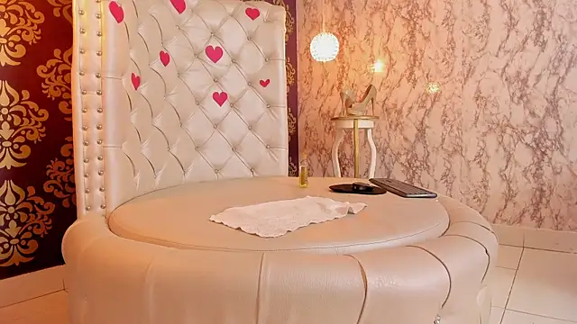 Snapshot of Selenecollins chatting on 6, 3, 2025 Selenecollins online show from 6, 3, 2025