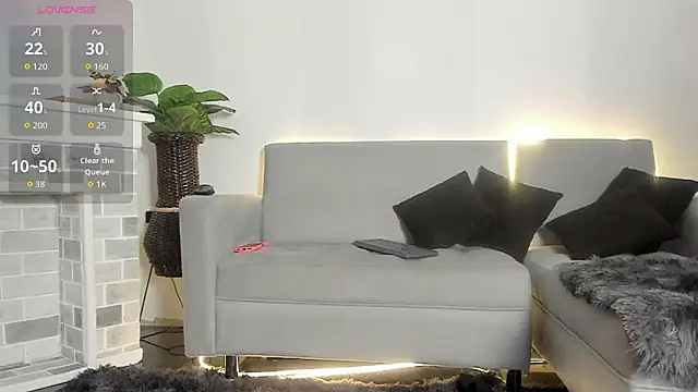 Snapshot of Selenecollins chatting on 8, 10, 2025 Selenecollins online show from 8, 10, 2025