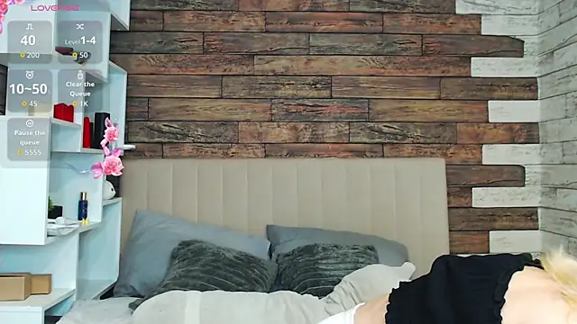 White Lioness online show from 30, 3, 2026