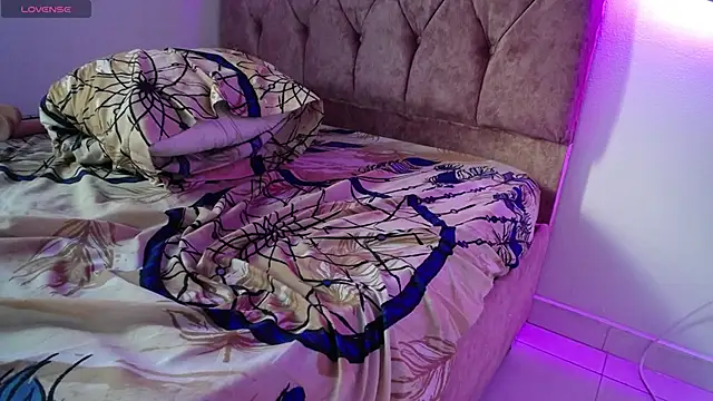 AMBER LOVE22 online show from 9, 12, 2024