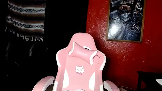 Snapshot of daddy_girl88 chatting on 1, 2, 2026 daddy girl88 online show from 1, 2, 2026