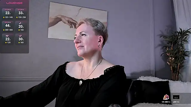 Nika Smit online show from 4, 3, 2025