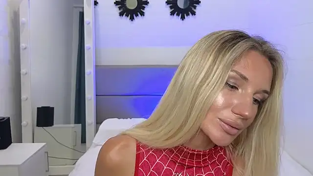 Megan Kira online show from 13, 6, 2026